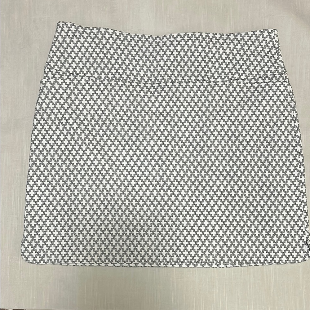 White and Black Casual Mini Pencil Skort